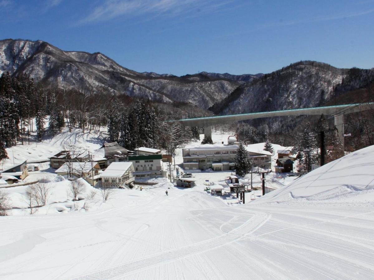 Hotel Sunny Valley Отари Экстерьер фото